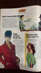 CAFE PAZAR  MAGAZİN DERGİSİ - SAYI : 1 - 16 KASIM 1997 - İZEL - AKIN - YEŞİM SALKIM - DEBORAH CAPRIOGLIO - JENNIFER DRIVER - NİLÜFER - KÜRŞAT BAŞAR  KAPAK KONUSU: İZEL “AŞK KAVGALI OLMALI” – TEST: YATAK ODASINDA PANTER MİSİNİZ CEYLAN MI? – SAĞLIK: ŞİŞMAN KADINLAR DAHA GERGİN – ZOOM: AKIN FRANSA YOLLARINDA - İZEL - FUSUN DEDE - MERCEDES-BENZ (A-SERİSİ)  TEST: YATAK ODASINDA PANTER MİSİNİZ, CEYLAN MI? – YAĞMURDA OTOMOBİL KULLANMAK – MERCEDES A-SERİSİ GÜVENLİK TESTİ - TEST: YATAK ODASINDA PANTER MİSİNİZ, CEYLAN MI?- YAĞMURDA OTOMOBİL KULLANMAK – YAZAN: FUSUN DEDE- MERCEDES A-SERİSİ GÜVENLİK TESTİ – REUTERS HABERİ  - 30 SAYFA