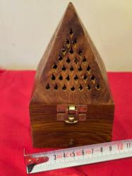 LOT.9 » Ahşap Buhurdanlık