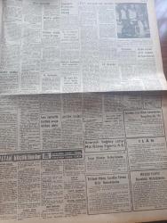 Vatan Gazetesi - Turkish Newspaper - 3 Haziran 1962 - yeni hükümeti kurma görevini aldığı Dün resmen açıklanan İsmet İnönü'nün niyeti milli koalisyon - reformlar için CHP garantiler isteyecek - Nurettin Ardıçoğlu CMKP milli bir koalisyon istiyor dedi - Cumhuriyetçi  Köylü Millet Partisi kesin olarak ikiye parçalandı - Türk doktoru Atilla M. Yetiş Amerika'da büyük başarıya ulaştı - Liman tahmil ve tahliye işçileri sendikası vatan haini değiliz fotoğraf - Türkiye'de ilk defa av köpekleri yarışması yapıldı fotoğraf - Eskişehir şehitleri için hazin bir tören yapıldı - Karaman'da dil Bayramı dün başladı - Atatürk çocuk kulübü kuruldu - Batı sineması - Meşrutiyet kıraathanesi Yazan Rıfat Ilgaz - Üç perdelik cinayet yazan agatha christie çeviren Ülkü Tamer Yazı Dizisi - cezayirde yaşayan Fransızlar müthiş bir panik halinde - Safiye Ayla'nın evi soyuldu - Yeşildirek karşıyaka'yı tek golle mağlup etti - Beşiktaş 2 Fenerbahçe 0 - Beşiktaş Kongresi bugün yapılıyor Hakkı Yeten rakipsiz fotoğraf