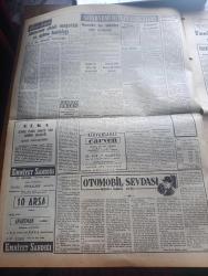 Vatan Gazetesi - Turkish Newspaper - 27 Kasım 1954 - korkunç bir yangın kapalıçarşı ve civarını baştan başa kül haline getirdi fotoğraf - binlerce dükkanı yakan ateş kalpakçılardan çıktı zarar 1 milyar liraya yakın - itfaiye fırın ağzını andıran kapıdan içeri giremiyor fotoğraf - 5 itfaiye eri yaralandı 2 polis ve bazı Çarşı bekçilerinin yanmış olmasından endişe ediliyor - otomobil sevdası Yazan İsmail Ateş Yazı Dizisi - Florence Nightingale İstanbul tesisi müteşebbis heyeti toplandı - hak milletindir yazan Ahmet Emin Yalman Başmakale - Türk Gökü II tatbikati bitti - Adnan Menderes pakistan'a gidecek - Bedii Faik tekrar tahliye talep edecek - Türkiye ile Arap Devletleri arasında karayolu yapılacak - sanat aleminde yazan Ercüment Berker - Vörös Lobogo üçüncü maçını bugün Fenerbahçe ile yapıyor - dünya güreş şampiyonası - İngiliz futbolcuların muhtemel grevi - sporcu Erol Erükal'ın centilmenliği - futbol sahalarına kauçuk döşenecek - Morfin satan fabrikatör Necati Sarvazlar tutuldu