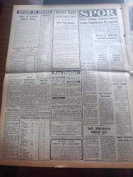 Vatan Gazetesi - Turkish Newspaper - 27 Kasım 1954 - korkunç bir yangın kapalıçarşı ve civarını baştan başa kül haline getirdi fotoğraf - binlerce dükkanı yakan ateş kalpakçılardan çıktı zarar 1 milyar liraya yakın - itfaiye fırın ağzını andıran kapıdan içeri giremiyor fotoğraf - 5 itfaiye eri yaralandı 2 polis ve bazı Çarşı bekçilerinin yanmış olmasından endişe ediliyor - otomobil sevdası Yazan İsmail Ateş Yazı Dizisi - Florence Nightingale İstanbul tesisi müteşebbis heyeti toplandı - hak milletindir yazan Ahmet Emin Yalman Başmakale - Türk Gökü II tatbikati bitti - Adnan Menderes pakistan'a gidecek - Bedii Faik tekrar tahliye talep edecek - Türkiye ile Arap Devletleri arasında karayolu yapılacak - sanat aleminde yazan Ercüment Berker - Vörös Lobogo üçüncü maçını bugün Fenerbahçe ile yapıyor - dünya güreş şampiyonası - İngiliz futbolcuların muhtemel grevi - sporcu Erol Erükal'ın centilmenliği - futbol sahalarına kauçuk döşenecek - Morfin satan fabrikatör Necati Sarvazlar tutuldu