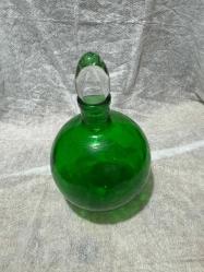 Vintage Yeşil Cam Ampul şekli  Sürahi Vazo Kapağı olmadığı için uyduruldu. Boy 20 cm
