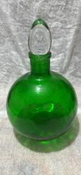 Vintage Yeşil Cam Ampul şekli  Sürahi Vazo Kapağı olmadığı için uyduruldu. Boy 20 cm
