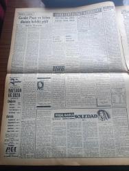 Vatan Gazetesi - Turkish Newspaper - 6 Kasım 1953 - çarkların suyu yazan Ahmet Emin Yalman Başmakale - Atatürk'ün Aziz naaşı başında nöbeti subaylar devraldılar fotoğraf - kız teknik öğretmen okulu öğrencileri diktikleri bayrağı Atatürk'ün tabutu üzerine örterlerken fotoğraf - yeni toplanma ve gösteri tasarısının esasları - İstanbul sokaklarını basan Moskova kabusu - yeni sabahın Moskova ilanlarından Beyazıt meydanı'na asılmış olanlar fotoğraf - Bayram Koçanik'in katli davasına bakıldı fotoğraf - İzmir'de Sümerbank iplik ve dokuma fabrikası açıldı - Cevdet Paşa ve İslam dininin hakiki şekli - Kore'de komünistler esirleri ikna'dan vazgeçiyorlar - Türkiye Köylü Partisi beyanname yayınladı - İstanbul kapılarında fethin büyük tarihi romanı yazan Feridun Fazıl Tülbentçi Yazı Dizisi - öğretim eğitim gençlik köşesi - Veba yazan Albert Camus çeviren Oktay Akbal Yazı Dizisi - sinema tenkitleri yazan Atilla İlhan - Birleşmiş milletler'de Türk dostu bir Türkiyeli Niğdeli Bay Aghnides fotoğraf