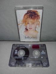 Kaset Sezen Aksu Düş bahçeleri albümü. Orijinal Raks 1996 sorunsuz çalışıyor