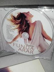 Cd Funda Arar hoşgeldin albümü. Orijinal. Disk 10 üzerinden 9.5 iyi durumda sorunsuz çalışıyor koleksiyonluk