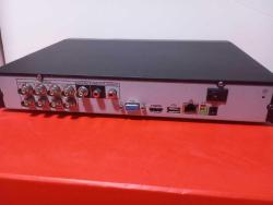 Neutron 8 Kanal ANALOG DVR Eski Nesil Kayıt Cihazı (Açıklama , Cepten izlenmez , 250GB Disk ,Adaptör ve Mouse dahil)