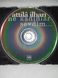 CD Attila İlhan ne kadınlar sevdim. Orijinal 2001 Folk Center. Disk 10 üzerinden 9,9 tertemiz sorunsuz çalışıyor koleksiyonluk