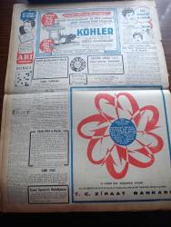 Vatan Gazetesi - Turkish Newspaper - 5 Kasım 1953 - büyük Türkiye ve rolü yazan Ahmet Emin Yalman Başmakale - Malatya suikasti davasına devam edildi - Necip Fazıl Kısakürek yine tahliye talebinde bulundu - Atamızın Aziz naaşını havi olan tabut dün muvakkat kabirden çıkarılırken fotoğraf - Aziz naaşın başındaki ilk nöbeti üniversiteli gençler aldı fotoğraf - Pakistan umumi valisi Ghulam Muhammed memleketimize geliyor - Kore'de esirleri nasıl kandırıyorlar - General Franco yeni ittifakı izah etti - Makbule Atadan ve Başbakan Adnan Menderes Etnografya müzesinden ayrılıyorlar Fotoğraf - sigara çeşidi azaltılmayacak - Krupp boğazda yapılacak asma köprü için mukavele imzalamamış - Türkiye İş Bankası - İstanbul kapılarında fethin büyük tarihi romanı yazan Feridun Fazıl Tülbentçi Yazı Dizisi - İstanbulspor 4 Vefa 2 - Atatürk'ün tabutu vinçle yavaş yavaş dışarı alınıyor fotoğraf - eski bir casus olan İsmail Ege Amerikan kongresi'ne mühim şeyler anlattı fotoğraf - Ayten Çankaya fotoğraf