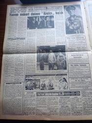 Vatan Gazetesi - Turkish Newspaper - 22 Haziran 1962 - siyasi partiler karşısında bir işçi bildirisi yazan Şevket Süreyya Aydemir Başmakale - Cemal Gürsel Dün stadyumda açıkladı İsmet İnönü tekrar Başbakan - İsmet İnönü dün gece yarısı görevi kabul etti - Amerikan askeri yardım heyeti Kara grup başkanı Tuğgeneral Charles P. Stone Anıtkabir'de fotoğraf - Fethi Tevetoğlu Adalet Partisi'nin resmi sözcüsü oldu - Talat Aydemir 22 Şubat'ın nedenini anlatıyor - Osman Bölükbaşı 17 yıl sonra Demir çizmeyi giydim dedi - Nasrettin hoca festivali'nde Akşehir gölü'ne yoğurt çalındı - İstanbul Belediye Başkanı Kamuran Görgün ekmek fiyatı ve gramajı değişmeyecek dedi - Ev  Kadın Moda - hangi uygarlık yazan Samim Kocagöz - Eichman ve Hiroşima yazan Oktay Akbal - Fas gerekirse Cezayir için asker kullanacak - İstanbul Ankara Radyosu Programı - İstanbul'da sinema programı - Bugünkü Yunanistan Yazan Nizamettin Nazif Tepedelenlioğlu Yazı Dizisi - Fenerbahçe Altı futbolcuyu satıyor -  Kırkpınar güreşleri