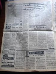 Vatan Gazetesi - Turkish Newspaper - 25 Haziran 1962 - program esasları kabul edildi - Toprak reformunun gerçekleştirilmesi yeni kabine programında yer alacak - İsmet İnönü CHP grubunda başbakanlığı kabul etmem de komutanların bir tesiri olduğu iddia edilemez dedi - Af ekim ayında yürürlüğe girecek - İstanbul yüksek erkek teknik öğretmen okulu öğrenci cemiyeti başkanı Güven beyaz okulların kapatılmasını protesto etti fotoğraf - Ragıp Gümüşpala dün CHP'yi suçladı - Osman Bölükbaşı bir muhalefet ordusu kurmak istiyor - senatör Enver Akoğlu vefat etti - tekstil sendikasını biçki dikiş kurslarını bu yıl 350 kişi bitirdi röportaj Ener Erilkun - 27 Mayıs 22 Şubat yazan Muzaffer Aşkın - İstanbul Ankara Radyosu Programı - İstanbul'da sinema programı - Bugünkü Yunanistan Yazan Nizamettin Nazif Tepedelenlioğlu Yazı Dizisi - Amerika'da yapılan serbest güreş dünya şampiyonasında ancak dördüncü olabildik - kırkpınar'ın 1962 başpehlivanı yok - Metin Oktay İstanbul'da -  Karşıyaka 1 Beşiktaş 0