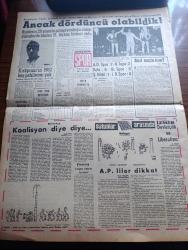 Vatan Gazetesi - Turkish Newspaper - 25 Haziran 1962 - program esasları kabul edildi - Toprak reformunun gerçekleştirilmesi yeni kabine programında yer alacak - İsmet İnönü CHP grubunda başbakanlığı kabul etmem de komutanların bir tesiri olduğu iddia edilemez dedi - Af ekim ayında yürürlüğe girecek - İstanbul yüksek erkek teknik öğretmen okulu öğrenci cemiyeti başkanı Güven beyaz okulların kapatılmasını protesto etti fotoğraf - Ragıp Gümüşpala dün CHP'yi suçladı - Osman Bölükbaşı bir muhalefet ordusu kurmak istiyor - senatör Enver Akoğlu vefat etti - tekstil sendikasını biçki dikiş kurslarını bu yıl 350 kişi bitirdi röportaj Ener Erilkun - 27 Mayıs 22 Şubat yazan Muzaffer Aşkın - İstanbul Ankara Radyosu Programı - İstanbul'da sinema programı - Bugünkü Yunanistan Yazan Nizamettin Nazif Tepedelenlioğlu Yazı Dizisi - Amerika'da yapılan serbest güreş dünya şampiyonasında ancak dördüncü olabildik - kırkpınar'ın 1962 başpehlivanı yok - Metin Oktay İstanbul'da -  Karşıyaka 1 Beşiktaş 0