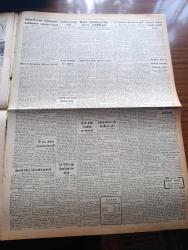 Vatan Gazetesi - Turkish Newspaper - 24 Ağustos 1954 - bölgemizde beraberlik yazan Ahmet Emin Yalman Başmakale - gençlik Kıbrıs için miting yapacak - Türkiye İş Bankası Umum Müdürü Üzeyir Avunduk bankacılık enstitüsü'ne ait senedi imzalarken fotoğraf - dost Ürdün kralı Kral Hüseyin İstanbul'a geldi fotoğraf - Hiçbir Albay emekliye ayrılmayacak - Adnan Menderes Nasır'ın beyanatı hakkında görüşünü söyledi - Setrek ormanları hala yanıyor - liselerin onbir yıla indirilmesi iyi karşılandı - Fasta çarpışmalar devam ediyor - Attlee Mao Çe Tung ile görüşecek - Romanya güzeli Magda Demetrescu öldürüldü fotoğraf - Kaptan Nemo hollywood'lu canavarla çarpışıyor fotoğraflar - Galatasaray Fenerbahçe kulüpleri anlaşacak - yeni su sporları ajanı İskender Songur seçildi - Hilton otelinin mefruşat masrafı 500 bin lirayı buldu - enternasyonel tenis karşılaşmaları - Bir Avcı domuz tarafından kaçırıldı - Ankara İstanbul İzmir Teknik Üniversite radyo programı - Good Year Lastik - Işık Lisesi kayıtları