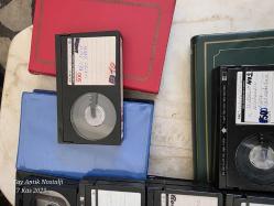 10 ADET KUTULARINDA YERLİ FİLM KAYITLI BETAMAX VİDEO KASETİ