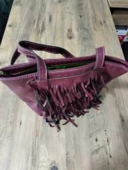 Bayan Çantası -Suni deri Püsküllü bir adet iç çanta ile beraber