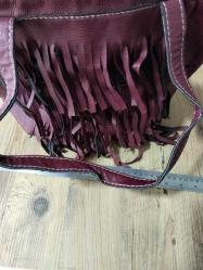 Bayan Çantası -Suni deri Püsküllü bir adet iç çanta ile beraber