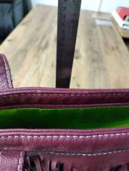 Bayan Çantası -Suni deri Püsküllü bir adet iç çanta ile beraber