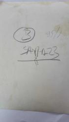 YEŞİLÇAM OYUNCUSU TANJU KOREL'İN ORİJİNAL BÜYÜK BOY FOTOĞRAFI - 24 x 18 cm EBADINDA - TANJU KOREL, EŞİ HÜLYA DARCAN'IN HAMİLELİK SÜRECİNDE EŞİNİN KARNINI DİNLERKEN ÇEKİLMİŞ GÜZEL BİR HATIRA FOTOĞRAFI