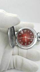 CEP SAATİ RUS MOLNİJA(1970 LER),NİKEL GRAVÜRLÜ KASA,TOZ KAPAKLI,AKTİF OLARAK ÇALIŞMAKTADIR 281