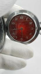 CEP SAATİ RUS MOLNİJA(1970 LER),NİKEL GRAVÜRLÜ KASA,TOZ KAPAKLI,AKTİF OLARAK ÇALIŞMAKTADIR 281