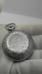 CEP SAATİ RUS MOLNİJA(1970 LER),NİKEL GRAVÜRLÜ KASA,TOZ KAPAKLI,AKTİF OLARAK ÇALIŞMAKTADIR 281