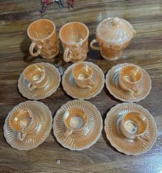 Vintage Alman yapımı Anchor Hocking Fincan Takımı  Sarı 6'lı fincan takımı 2 adet büyük boy kahve , Çay  fincanı 1 adet  Şekerlik  Kupalarda kırık veya çizik yok.