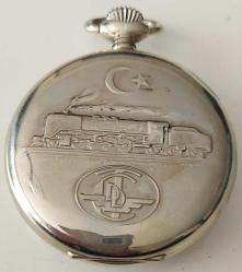 İSVİÇRE REVUE MARKA ORİJİNAL ANTİK KURMALI MUHTEŞEM BAKIMLI BEYAZ KADRAN AKTİF CEP SAATİ AA1EEE1 NADİR