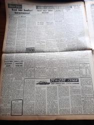 Vatan gazetesi - Turkish Newspaper - 3 Ağustos 1954 - can çekişen sistem yazan Ahmet Emin Yalman Başmakale - Adnan Menderes Dün basın toplantısında CHP'ye ihtarlarda bulundu fotoğraf - hükümet migros'a kolaylık gösterecek - Kıbrıs'ta gazetelere kayıtlar konuldu - tunus'ta çarpışmalar Dün nihayete erdi - Lütfi Kırdar Ankara'nın sembolik anahtarını Washington Belediye Başkanı Spenser'a verdi Fotoğrafı - Amerika'da Kızıl şebeke tutuldu - guatemala askerleri isyan etti - bayındırlık bakanı Kemal zeytinoğlu adalet sarayı inşaatını gezdi - Alameti Farika nizamnamesi kaldırılıyor - General Ali Fuat Cebesoy'un siyasi hatıraları Yazı Dizisi - Mahkeme Kulisleri yazan Yılmaz Çetiner - Kadın katiller yazan Terence Halloran Yazı Dizisi - Fenerbahçe futbol takımı bugün idmanlara başlıyor - Başbakan Kupası at yarışları - Yaşar Doğu yeni yetişen pehlivanlarla alakadar olacak - futbolcu Nedim Üney'in vaziyeti - Boksör Rocky Marciano ünvanını müdafaa edecek - profesyonel kulüplere giren sporcular