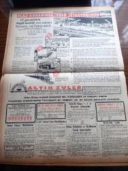 Vatan Gazetesi - Turkish Newspaper - 1 Ağustos 1954 - İleriye doğru bir adım yazan Ahmet Emin Yalman Başmakale - Cumhuriyet Halk Partisi nereye doğru gidiyor - Niagara şelalesinde çöküntü fotoğraf - Başbakan Adnan Menderes'in basın Konferansı - Ankara'da Çiftlik Yolu civarında derede serinleyen leylekler fotoğraf - Fransa Tunus'a dün muhtariyet verdi - donanmamızın kruvazöre kavuşmasını millet istiyor - güneydoğu Asya savunma görüşmeleri 6 Eylül'de başlıyor - Kemal Ragıp faciası - Osmanlı tarihinden sayfalar yazan Feridun Fazıl Tülbentçi Yazı Dizisi - General Ali Fuat Cebesoy'un siyasi hatıraları Yazı Dizisi - Türkiye İş Bankası - Mısır ihtilalinin felsefesi yazan Cemal Abdül Nasır Yazı Dizisi - Milli Piyango Dün çekildi - İstanbul radyosu yayını 1,5  saat uzatıldı - Film Yıldızı Nevin Aypar puro tuvalet sabunu kullanıyor - Ankara İzmir Teknik Üniversite radyo programı - Altın Evler İnşaat Kolektif - İzmir civarında iki büyük orman yangını çıktı - Isparta halı fiyatları yükseldi