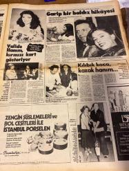 HAFTA SONU GAZETESİ DOĞUM GÜNÜ HEDİYESİ  ( Turkish Newspaper ) - 16 MART 1979 -TAM TAKIM 12 SAYFADIR -Yılmaz Güney-Fatoş Güney-Müjde Ar-Ferdi Tayfur-Güzide Kasacı-Suzan Vaker-Adnan Şenses-Gönül Senay-Seyyal Taner-Filiz Akın-Nükhet Duru-Ahmet Özhan-Müşerref Tezcan-Asu Maralman-Cüneyt Arkın Yılmaz Güney İmralı’da-Bahar Erdeniz-Engin Erdeniz-Güldür Gülpınar-İbrahim Tatlıses-İnci Sani-Deniz Şanslı-Seher Şeniz-Yaşayan adamın vasiyeti-Son ziyaret-Müjde Ar vicdan borcunu ödüyor-Süreyya Farah’ın tırnağı olamaz-Güzide Kasacı Ohhh dedi-Adnan Şenses’in 16 yıllık gözağrısı-Bülbül sesli öğretmen-Seyyal Taner kurtuluşu arıyor-Antika hastalığı tepti-Kimine hay hay kimine vay vay-Evliliği sarsan gizli show-Şimdi de sıra sunuculukta-Yufka yürekli sert adam-Göğsünden rahminden dişinden-Barışmaya da zam geldi-Nükhet Duru masal söylüyor-haftaya bakış