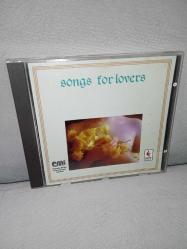 Cd songs for lovers. Raks 1994 baskı eski beyaz bandrollü dönem albümü. Disk 10 üzerinden 9.5 sorunsuz çalışıyor Koleksiyoluk