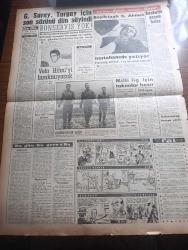 Vatan Gazetesi - Turkish Newspaper - 18 Şubat 1959 - hazin bir temaşa yazan Ahmet Emin Yalman Başmakale - Adnan Menderes'in uçağı Dün Londra civarında sisten düştü 12 ölü var - Türk Hava yolları'nın 4 motorlu SEV uçağı kaza sonunda bir enkaz yığını haline gelmişti fotoğraf - Emin Kalafat ve Arif Demirer Yaralı fotoğraf - Server Somuncuoğlu Ve Kemal Zeytinoğlu öldü - uçakta bulunanların listesi - Melih Esenbelin durumu bilinmiyor - Başbakan Adnan Menderes hareketinden önce Yeşilköy'de uğurlanırken fotoğraf - Kıbrıs görüşmelerine Londra'da başlandı - Kabine Çankaya'da Celal Bayar'ın riyaseti altında toplandı - Orhan Kemal'in bir büyük hikayesi küçücük Yazı Dizisi - Petrol işçileri ile Shell arasında ihtilaf çıktı - Atatürk heykeli için dün toplantı yapıldı fotoğraf - fosforlu Cevriye filme alındı - olmak ya da olmamak yazan Oktay Akbal - Briç masasında cinayet yazan agatha christie yazı dizisi - Celal Bayar İtalya ve Kore'ye gidecek -  Vefa Hilmi Kiremitçiyi bırakmayacak fotoğraf
