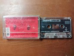 Vega – Tatlı Sert 2 (Kaset, 2003, Universal yapım) İMZALI