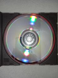 CD Fahir Atakoğlu Demir kırat. Orijinal 1994 baskı. Disk 10 üzerinden 9. sorunsuz çalışıyor. Koleksiyonluk