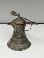 Eskilerden Katlanır Saplı Büyük Bakır Kahve Cezvesi