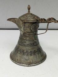 Eskilerden Katlanır Saplı Büyük Bakır Kahve Cezvesi