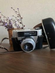 Vintage Revue Camera – Prontor 250 Lens