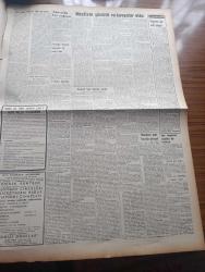Vatan Gazetesi - Turkish Newspaper - 25 Şubat 1959 - yepyeni bir sulh binası yazan Ahmet Emin Yalman Başmakale - dün gece yapılan bütçe görüşmeleri sırasında mecliste gürültü kavgalar oldu - Londra'daki uçak kazasında ölenlerin hazin cenaze töreninde kortej Şişli camii'nden hareket ederken fotoğraf - Başbakan Menderes uçak kazasında kendisine ilk yardım yapan Mrs. Bailey ile 80 yıllık Brendi içiyor fotoğraf - Burhan Tan'ın mezarında konan arkadaşlarının makineleri fotoğraf -  Kıbrıslı Türk liderler Doktor Fazıl Küçük Rauf Denktaş Ve Osman Örek adada - Adnan Menderes Kazım Nefes'e geçmiş olsun diyor fotoğraf - Orhan Kemal'in bir büyük hikayesi küçücük Yazı Dizisi - salıpazarı rıhtım sahasının planı - Kruşçef MacMillan'a 20 yıllık saldırmazlık paktı teklif etti - İran'a tecavüz Dünya savaşı'na yol açacaktır - Noyan Amca dert dinliyor - uçak kazasında yaralanan Adnan Menderes İngiltere'den Mart başında yurda dönecek - Galatasaray'ın dünkü antrenmanına Turgay Şeren de katıldı fotoğraf