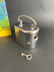 İŞ BANKASI KUMBARA ANAHTARLI VE TANITIM BROŞÜRÜ NADİR KOLEKSİYONLUK