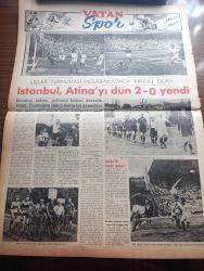 Vatan Gazetesi - Turkish Newspaper - 29 Haziran 1953 - Kasım Gülek meselesi yazan Ahmet Emin Yalman Başmakale - Millet Partisi kongresinde inkılap taraftarları harekete geçti - Millet Partisi genel başkanlığına 388 oyla Mustafa Kentli seçildi - Başbakan Adnan Menderes Dün Manisa'da mühim bir konuşma yaptı fotoğraf - Tarsus vapuru Akdeniz gezisinden döndü fotoğraf - Amerika ile Güney Kore arasında anlaşma oluyor - Atina'da dünkü atletizm karşılaşmaları - İstanbul Atina'yı 2 0 yendi başlama vuruşunu Belgin Doruk yaptı fotoğraf - Kadınlar tekkesi yazan Refik Halit Karay Yazı Dizisi - cağaloğlu'nda bir inşaatta tarihi madalya bulundu - Cumhurbaşkanı Celal Bayar'ın yaptığı gezinti - İstanbul kapılarında fethin büyük tarihi romanı yazan Feridun Fazıl Tülbentçi Yazı Dizisi - İstanbul sinema tiyatro programı - Amerika'dan vatana yazan Sara Ertuğrul Yazı Dizisi - Good Year Lastik - İstanbul Ankara İzmir Radyosu Programı - hacı namzetlerine kaptan Yakup vapuru - Lefter Küçükandonyadis