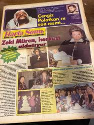HAFTA SONU GAZETESİ DOĞUM GÜNÜ HEDİYESİ  ( Turkish Newspaper ) - 8 ARALIK 1979 -TAM TAKIM 12 SAYFADIR -Cengiz Polatkan - Zeki Müren - Kadir İnanır - Suna Keskin - Tarık Aktuğ - Begüm - Melek Koçyiğit - Sibel Egemen - Sezen Aksu - Ümit Utku - Diclehan Baban - Hilmi Tepaşır - Necati Karakurt - Nazan Şoray - Neşe Karaböcek - Tevfik Yener - Kemani Hasan Efendi - Türkan Şoray - Joseph Armağan - Neco - Mustafâ Karadeniz - Fatma Girik - Gülay Girik - Mehmet Nuri Girik - Avni Girik - Gülten Girik - Ayla - Damla - Necla Nur - Ali Orhan Zindancıoğlu - Oya Zindancıoğlu - Serdar Çakan - Üzülme karıcığım - Naciye Üzüm - Dina Hansen - Dost eller üzerinde son yolculuk - Cengiz Polatkan’ın son resmi - Zeki Müren herkesi aldatıyor - Sahte mumlarla kutlanan sahte doğum günleri - Butto’nun idamına hayır - Başörtülü protesto defilesi - Peshaver geceleri - Beyaz güvercin - Butto’nun izinde - Yeter artık Hülya - Bir dede vasiyeti - Paravan sevgili gerçek sevgili - Diclehan Baban rahat uyuyabilir - Nazan Şor - İdil Koleksiyon