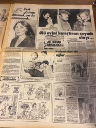 HAFTA SONU GAZETESİ DOĞUM GÜNÜ HEDİYESİ  ( Turkish Newspaper ) - 8 ARALIK 1979 -TAM TAKIM 12 SAYFADIR -Cengiz Polatkan - Zeki Müren - Kadir İnanır - Suna Keskin - Tarık Aktuğ - Begüm - Melek Koçyiğit - Sibel Egemen - Sezen Aksu - Ümit Utku - Diclehan Baban - Hilmi Tepaşır - Necati Karakurt - Nazan Şoray - Neşe Karaböcek - Tevfik Yener - Kemani Hasan Efendi - Türkan Şoray - Joseph Armağan - Neco - Mustafâ Karadeniz - Fatma Girik - Gülay Girik - Mehmet Nuri Girik - Avni Girik - Gülten Girik - Ayla - Damla - Necla Nur - Ali Orhan Zindancıoğlu - Oya Zindancıoğlu - Serdar Çakan - Üzülme karıcığım - Naciye Üzüm - Dina Hansen - Dost eller üzerinde son yolculuk - Cengiz Polatkan’ın son resmi - Zeki Müren herkesi aldatıyor - Sahte mumlarla kutlanan sahte doğum günleri - Butto’nun idamına hayır - Başörtülü protesto defilesi - Peshaver geceleri - Beyaz güvercin - Butto’nun izinde - Yeter artık Hülya - Bir dede vasiyeti - Paravan sevgili gerçek sevgili - Diclehan Baban rahat uyuyabilir - Nazan Şor
