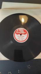 ZEKİ MÜREN - BİR TATLI YALAN / GURBET YOLU HASRETLE DOLU