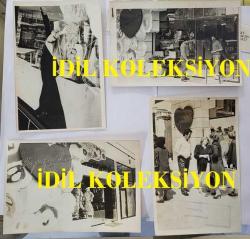 CAZ MÜZİĞİN SEVİLEN İSİMLERİNDEN BATERİST ASIM EKREN'İN ORİJİNAL 4'LÜ FOTOĞRAF SETİ - 18 x 12 cm EBADINDA - ASIM EKREN, EŞİ ZEYNEP EKREN'LE SAHİP OLDUKLARI GÖZTEPE BAĞDAT CADDESİ ÜZERİNDE BULUNAN BUTİKLERİ SALDIRIYA UĞRADI. BUTİK ÖNÜNDE ÇEKİLMİŞ 4 FARKLI KARE