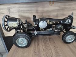 STEAMPUNK BİR İLERİ DÖNÜŞÜM ÇALIŞMASI DİKİŞ MAKİNASININ DÖNÜŞÜMÜ