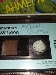 Kaset Ahmet Kaya başkaldırıyorum. Orijinal 1988 Kağıt Baskı. Kartonet tertemiz. kasette yazı var, sorunsuz çalışıyor