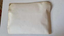 TÜRK HEKİM ve SİYASETÇİ, 1968-1973 İSTANBUL BELEDİYE BAŞKANI DOKTOR FAHRİ ATABEY'İN ORİJİNAL BÜYÜK BOY FOTOĞRAFI - 24 x 18 cm EBADINDA - DR. FAHRİ ATABEY, MAKAMINDA YANINA GELEN HANIMLARLA KONUŞURKEN ÇEKİLMİŞ BİR KARE. .. ÖZEL ARŞİV