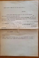 TÜRK HEKİM ve SİYASETÇİ, 1968-1973 İSTANBUL BELEDİYE BAŞKANI DOKTOR FAHRİ ATABEY'İN ORİJİNAL BÜYÜK BOY FOTOĞRAFI (HABER METİNİ SAYFASIYLA BİRLİKTE, 2'Lİ SET HALİNDE) - 24 x 18 cm EBADINDA - DR. FAHRİ ATABEY, AKSARAY GEÇİT İNŞAATI ŞANTİYE ALANINI KONTROL EDERKEN YANINA GELEN BİR İŞÇİ KENDİSİNE ŞAKAYLA ''100 LİRA VERMEZSENİZ İNŞAAT YARIDA KALIR'' DEMESİ ÜZERİNE SAYIN DR. FAHRİ ATABEY CEBİNDEN 100 LİRA ÇIKARIP İŞÇİYE VERMİŞTİR. BU GÜZEL ANLARDA KAYDEDİLMİŞ BİR KARE + HABER METNİ SAYFASI