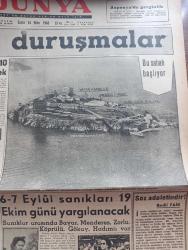 Dünya Gazetesi - Turkish Newspaper - 14 Ekim 1960 - söz adaletindir yazan Bedii Faik Başmakale - yassıada tarihi duruşmalar bu sabah başlıyor - düşüklerin yargılanacakları ve halen tutuklu bulundukları yassıadadan fotoğraf - gazetemiz adına Hayri Alpar K. Zeki Gençosman Yekta Ragıp Önen Ve Kemal Açıkgöz Yassıada'da duruşmaları takip edecek fotoğraf - Necip Fazıl Kısakürek tahliye edilecek - Yüksek Adalet Divanı Başkanı Salim Başol - 6-7 Eylül sanıkları 19 Ekim günü yargılanacak - Hayrünnisa Kırdar Yassıada'ya  gitmek için müracaat ediyor fotoğraf - Fatin Rüştü Zorlu'nun annesi Güzide Zorlu fotoğraf - yassıada ya dün 272 adet bilet satıldı - kenterlerin oyunu - esnaf devrim kervanı döndü - Tepebaşı tiyatrosunda Madam Butterfly fotoğraf - bahçeköy'de ezan Türkçe isteniyor fotoğraf - İstanbul sinema tiyatro programı - Arçelik gaz sobası - Fenerbahçe bugün İzmir'e gidiyor - altaylılar Fenerbahçe ve İstanbulspor maçları için çalışıyor fotoğraf - Galatasaray 6 Adalet 3 - Basketbol ligi