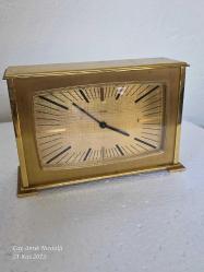 ANGELUS DEV BOY PİRİNÇ ŞöMiNe - KoNSoL SAATİ. PİLLİ . İTALYAN 1975 OTEL İÇİN ÖZEL YAPIM  .....22X7X15 cm çalışır durumda